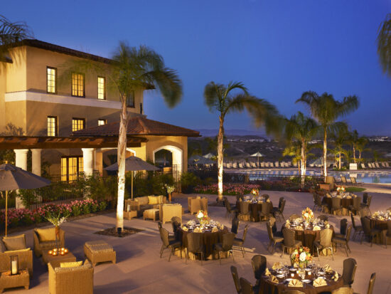 Sheraton Carlsbad palm trees courtyard